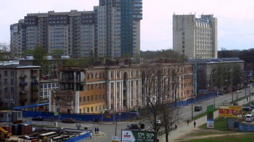 Довоенную «сталинку» на Липовой аллее начали сносить - «Свежие новости строительства»