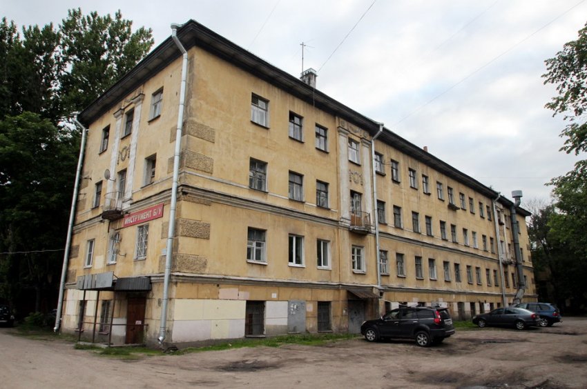 На площади Карла Фаберже принялись за снос еще одного общежития - «Свежие новости строительства»
