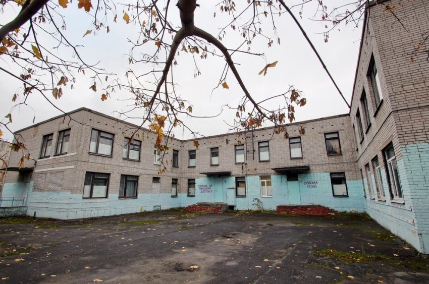 Старый детский сад во дворах на улице Олеко Дундича снесут ради нового - «Свежие новости строительства»