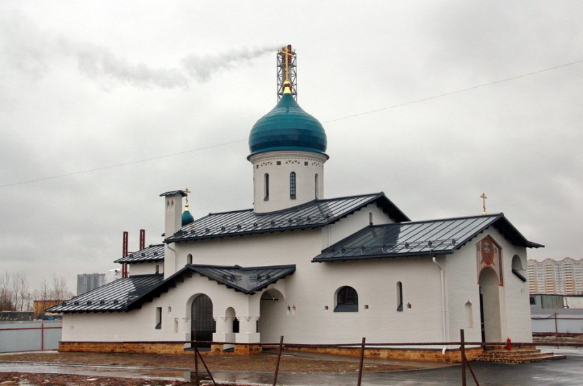 На Арцеуловской аллее в Каменке построили Никольскую церковь - «Свежие новости строительства»