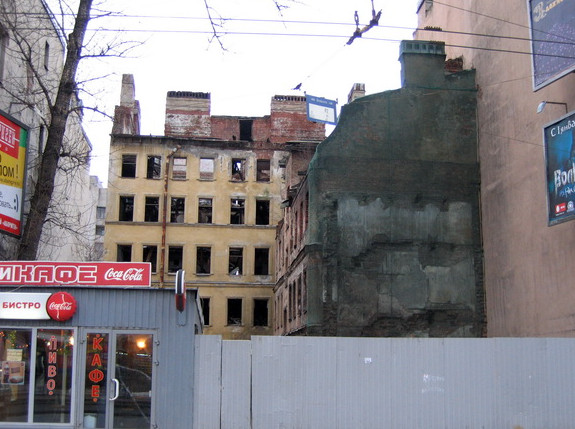 На Лиговском проспекте снесли заброшенный исторический дом - «Свежие новости строительства»