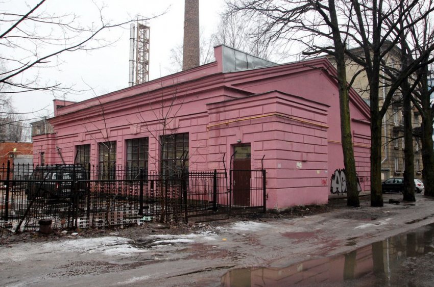 На Кольской улице обрушилась кровля сталинской котельной - «Свежие новости строительства»