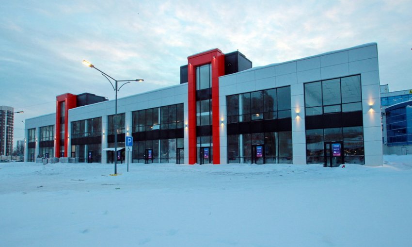 На площади Академика Пашина появился очередной торговый центр - «Свежие новости строительства»