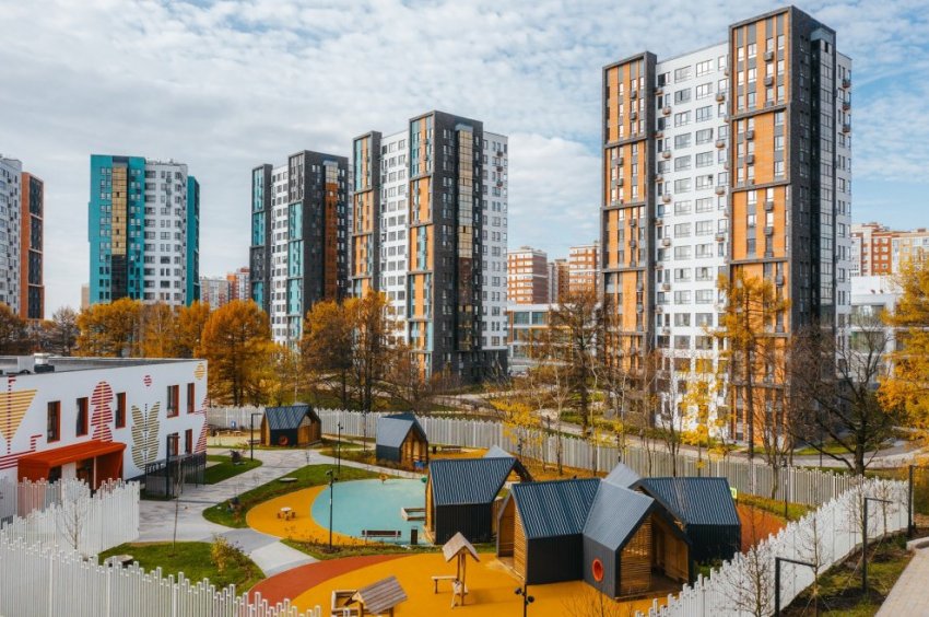 Навесить или покрасить: почему застройщики предпочитают вентилируемые фасады штукатурным - «Технологии строительства»