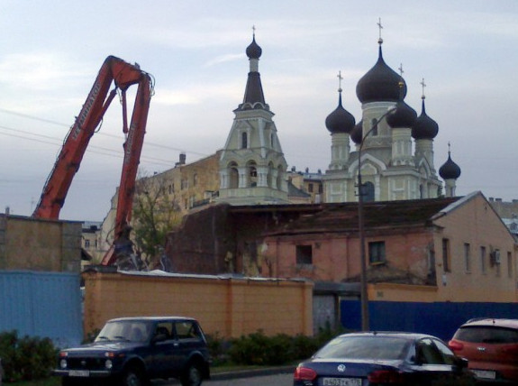 Мытный двор на Старорусской улице начали сносить - «Свежие новости строительства»