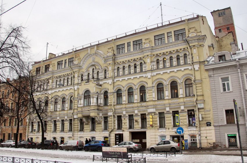 На Клинском проспекте сносят дворовые корпуса табачной фабрики - «Свежие новости строительства»