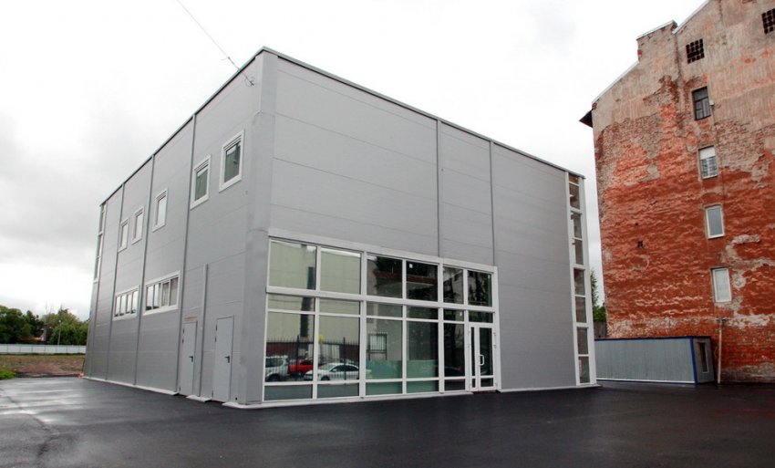 На улице Жукова построили какое-то стеклянное здание - «Свежие новости строительства»