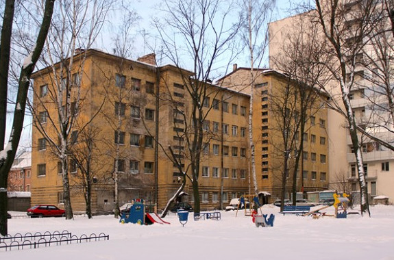 Снесено конструктивистское общежитие на улице Грота, 1–3 - «Свежие новости строительства»