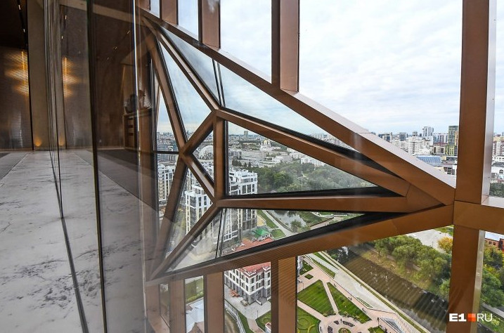 Что роднит екатеринбургский «ананас» с лондонским «огурцом», или как британские архитекторы за Урал ходили - «Технологии строительства»