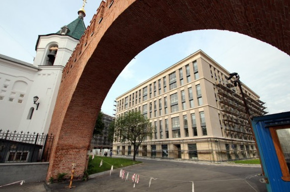 Леса с первых корпусов «Царской столицы» в Полтавском снимут к сентябрю - «Свежие новости строительства»