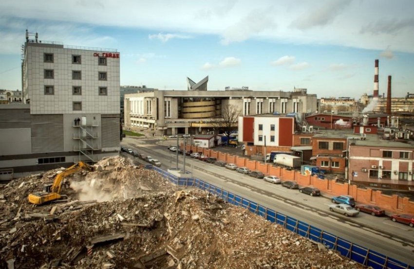 Паркинг на Херсонской улице снесли для строительства апарт-отеля - «Свежие новости строительства»