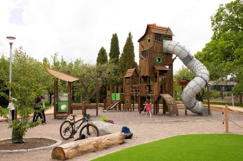 «Новые горизонты» детского игрового оборудования: сказочное единение с природой - «Строим Город»