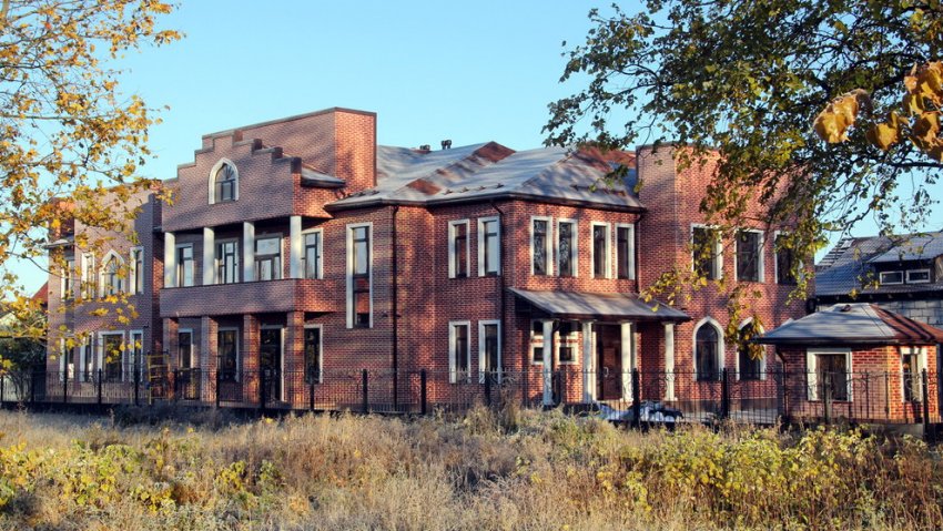 Мусульманский жилой дом у Арки Победы в Красном Селе достроили - «Свежие новости строительства»