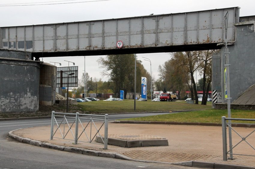 Лесополосы бывшей железной дороги у Аэропорта вырубят под спорткомплекс - «Свежие новости строительства»