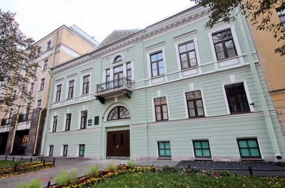 В начале 2015 года на 13-й линии откроют медицинский центр - «Свежие новости строительства»