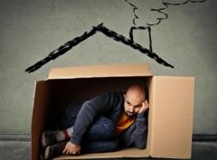 Безопасно ли покупать квартиру с прописанными в ней людьми? - «Риэлторские технологии»