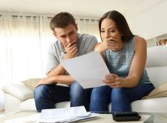 Долги родственников и неоплаченная ипотека: за что могут изъять квартиру - «Дайджест»