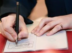 Когда собственник не сможет выселить из своей квартиры того, кто прописался там без его согласия - «Дайджест»