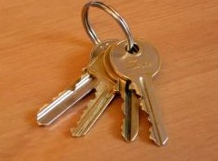 Когда зять или невестка могут присвоить себе всю квартиру родителей супруга или ее часть: реальные примеры - «Дайджест»