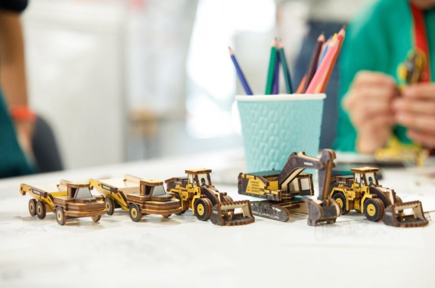 Эволюция машин: тяжелая техника будущего сможет поправлять оператора, а то и вовсе обойдется без него - «Технологии строительства»