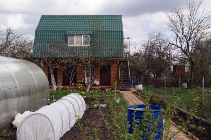 Право на дом. По инициативе единороссов «дачную» амнистию продлят на 5 лет - «Недвижимость»