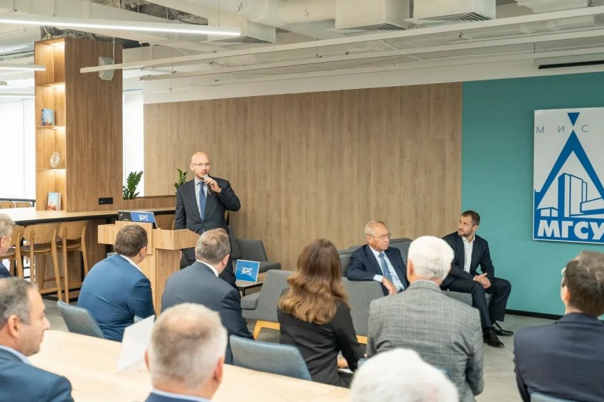 Замминистра строительства и ЖКХ РФ принял участие в церемонии открытия коворкинга для студентов в НИУ МГСУ - «Свежие новости строительства»