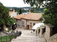 Почти даром. Дома в Европе начали продавать по 11 рублей. Где их найти и как купить? - «Зарубежная недвижимость»