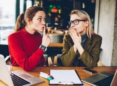 Скандалы, интриги, расследования: как бороться с офисными сплетнями? - «Бизнес»