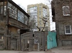 В Астрахани хотят признать аварийными и расселить более 2 тысяч жилых домов - «Новости регионов»