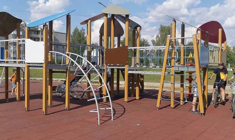 В Ярославской области в рамках реализации нацпроекта «Жилье и городская среда» благоустроены 118 дворов и общественных территорий - «Свежие новости строительства»