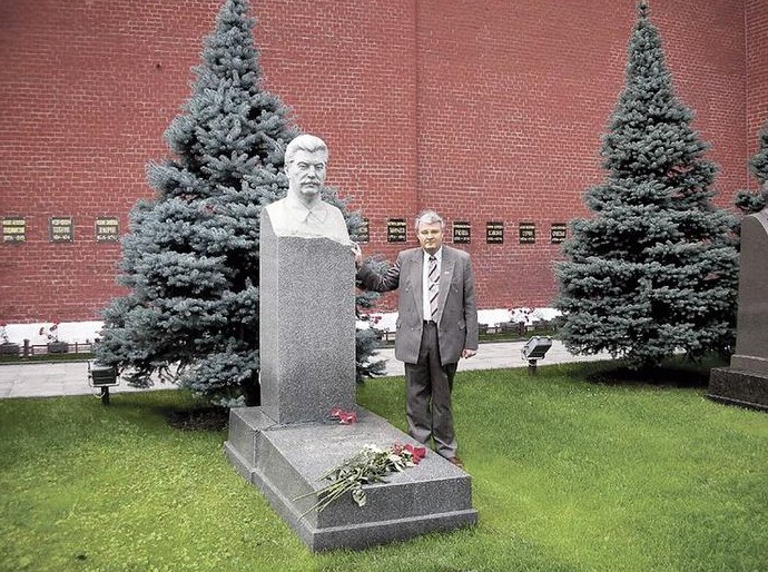 Внучку Сталина пытаются лишить квартиры стоимостью 150 млн рублей - «Недвижимость»