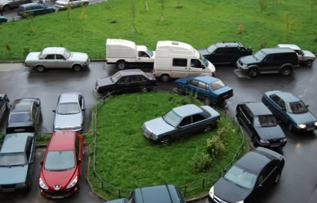 Новая инициатива: россиян предложили обязать покупать машину вместе с парковкой - «Недвижимость»