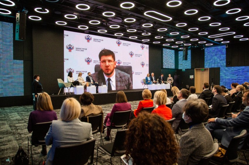 Первый замминистра строительства и ЖКХ РФ выступил на Федеральном Девелоперском Форуме - «Свежие новости строительства»