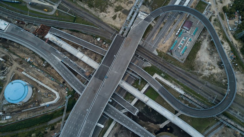 Забетонированы опоры последней эстакады Северо-Восточной хорды - «Строительство»