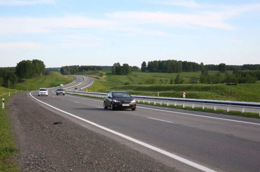 Игорь Дубровский: «Для цементобетонных дорог не понадобится жесткое ограничение ТС по весу» - «Строительные Материалы»