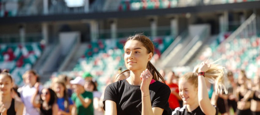 Фотофакт. На «Народную зарядку» в Минске вышло около 400 человек - «Свежие новости строительства»