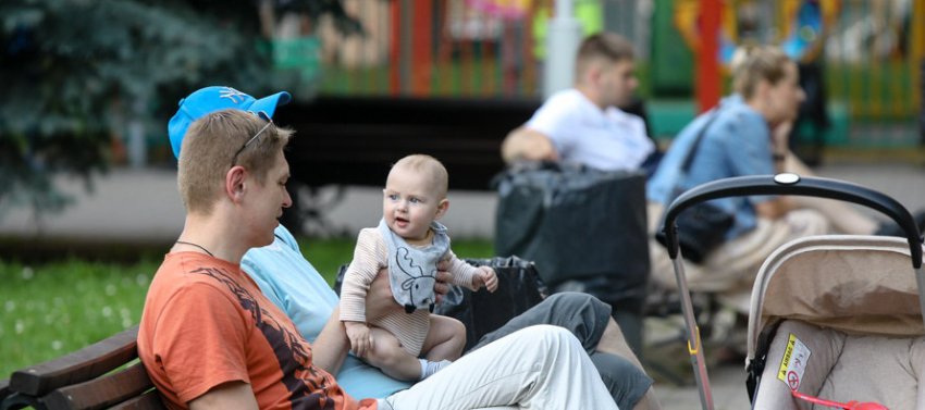 Фотофакт: в парке Горького по вечерам даже в будний день невероятно многолюдно - «Свежие новости строительства»