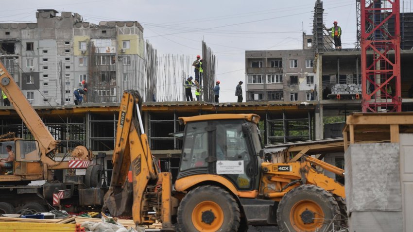 Минстрой РФ поможет создать учебные центры в ЛНР и ДНР - «Строительство»