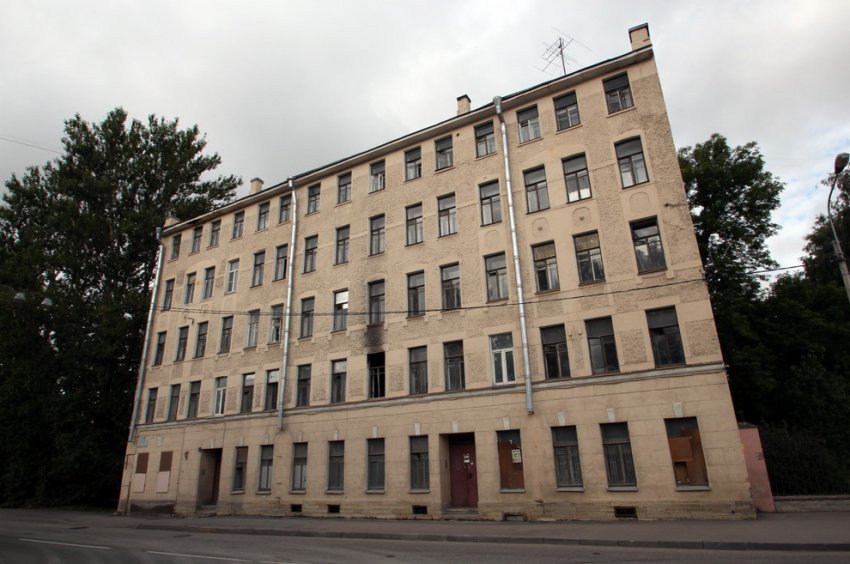 Заброшенный старинный дом на Чугунной отремонтируют для следователей - «Свежие новости строительства»
