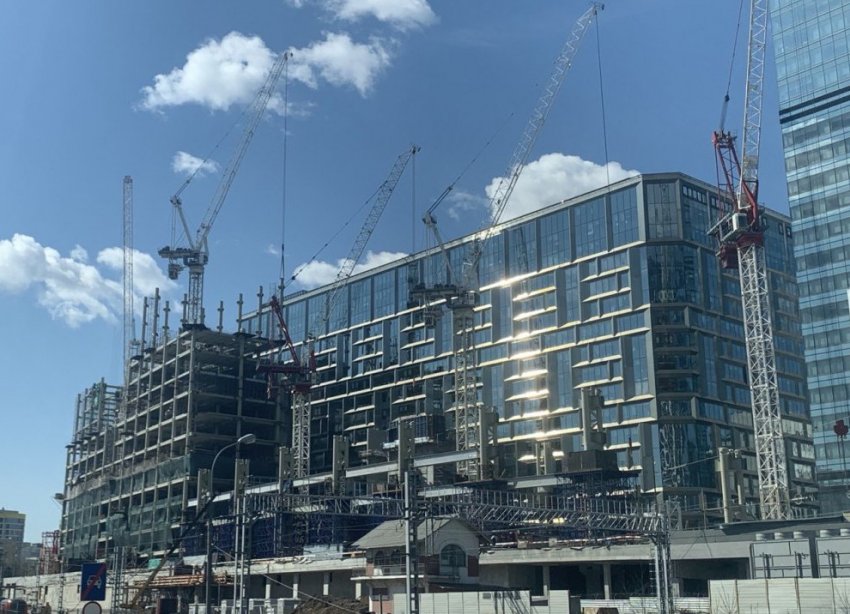 Люксу не везет, зато сохраняется стабильный спрос на однушки и квартиры без отделки - «Новости рынка недвижимости»