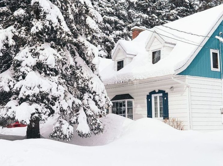 Названы самые распространенные страховые риски для недвижимости россиян - «Недвижимость»