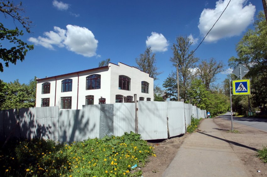 Магазин в Дудергофе, появившийся как самострой, ввели в эксплуатацию - «Свежие новости строительства»