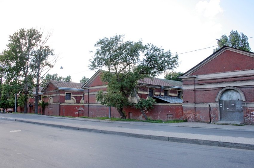 Один из хлебных амбаров на Обводном канале станет гостиницей для паломников - «Свежие новости строительства»