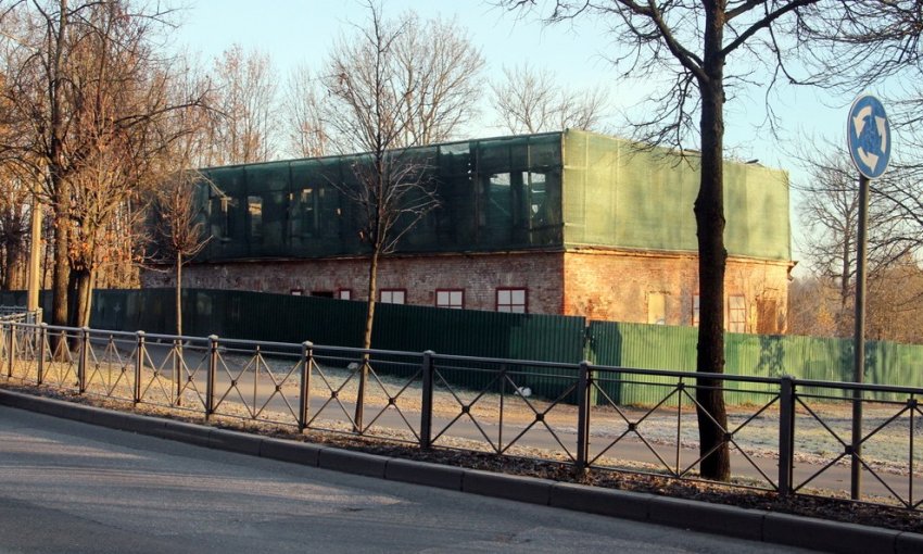 На Белозёрской площади в Пушкине восстановили казарму - «Свежие новости строительства»