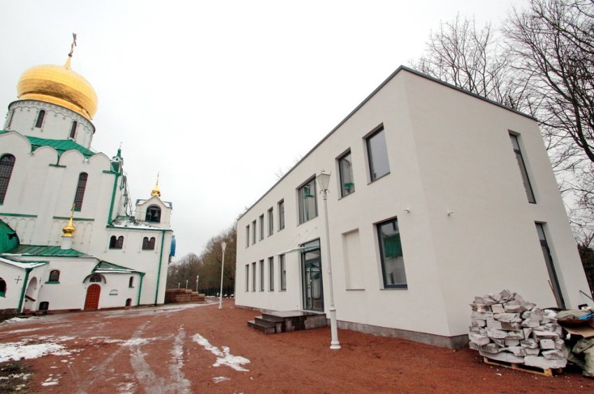 На территории Феодоровского собора в Пушкине обнаружили самострой - «Свежие новости строительства»