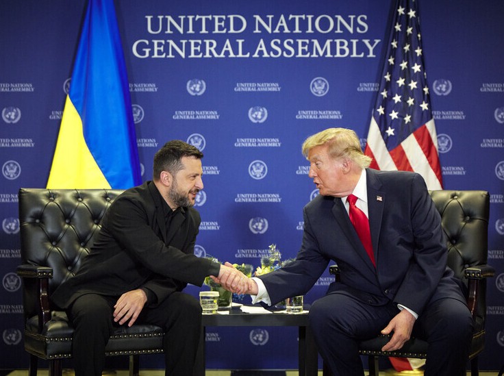 Трамп ответил Зеленскому рогатой рукой, Россия — усилением ударов - «Недвижимость»
